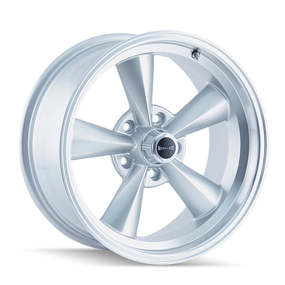 ~(27 lbs. 17X17X9)~ 675 (675) SILVER/MACHINED LIP 15X8 5-114.3 -12MM 83.82MM