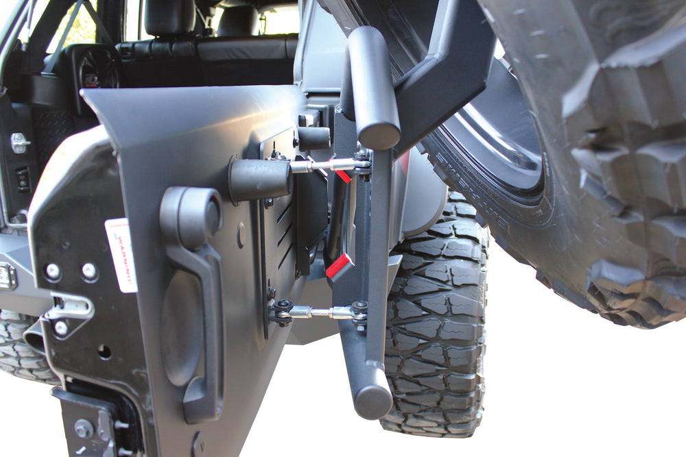 0718 WRANGLER JK/JKU SLANT TIRE MOUNT (WORKS WITH 94201) BLACK