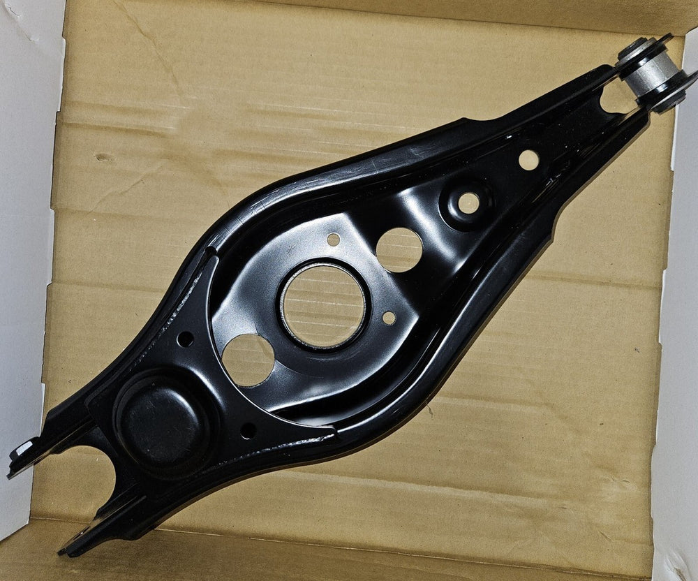CONTROL ARM