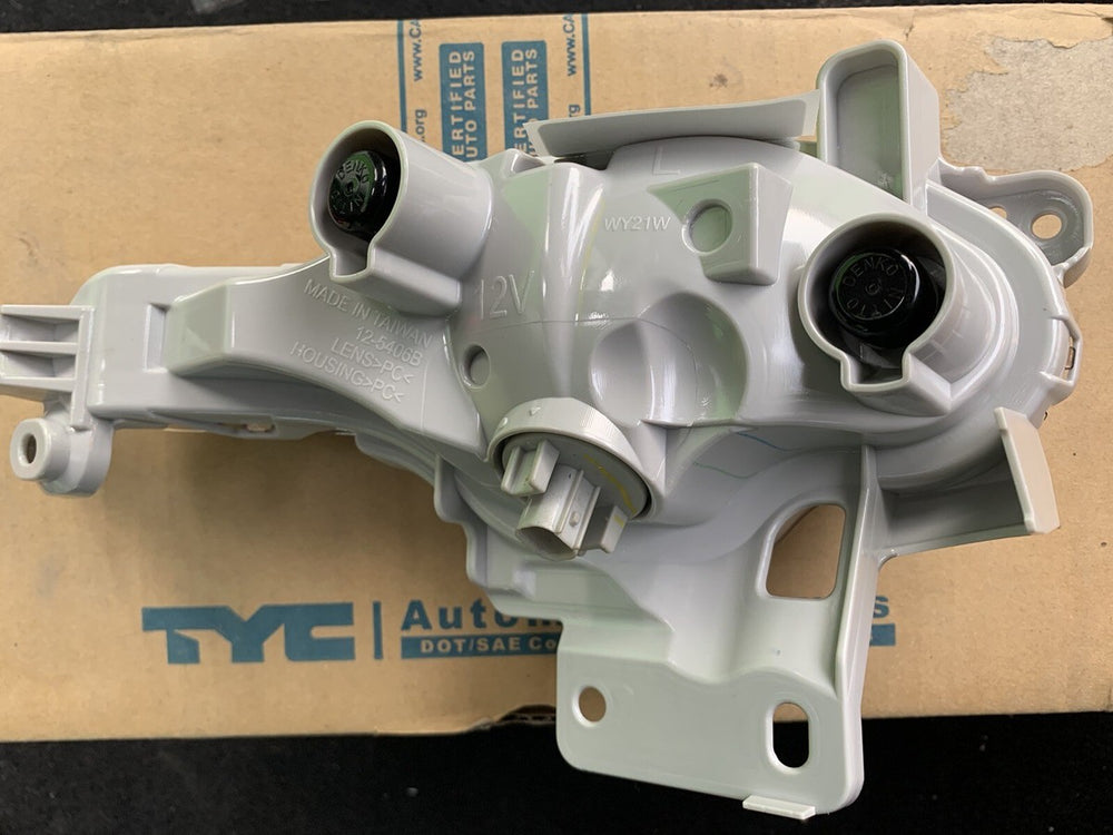 CAPA LH FRT SIGNAL LAMP MAZDA 3 20172018