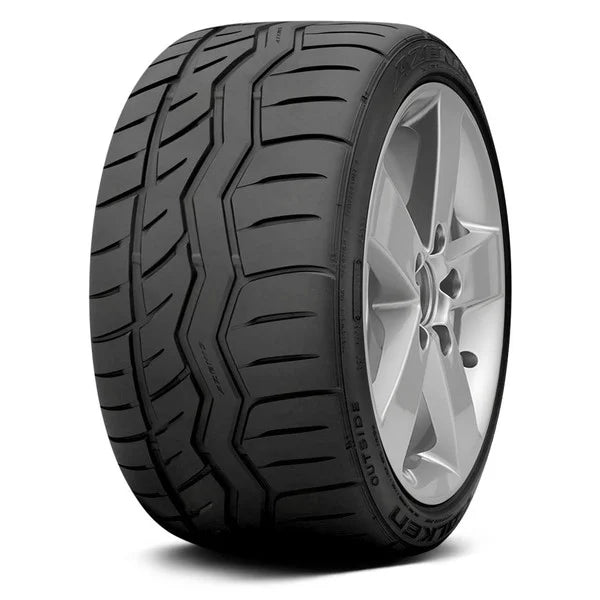 235/40R18 95W XL BLK Azenis RT615K+