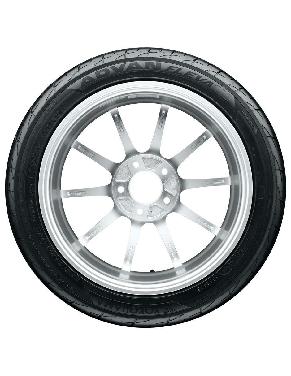 Yokohama Advan Fleva V701 Tire - 205/50R15 86V