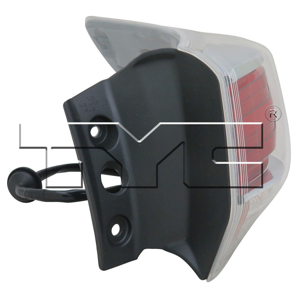 RH TAILLAMP ASSY OUTER TOYOTA HIGHLANDER 20142016