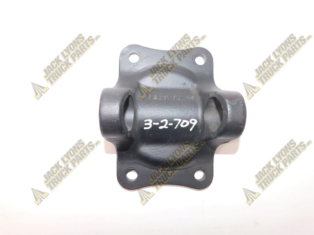 FLANGE YOKE