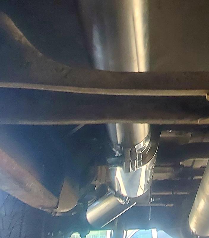 Borla XR-1 Racing Sportsman 3.5 inch Center-Center 15in x 5in Round Muffler