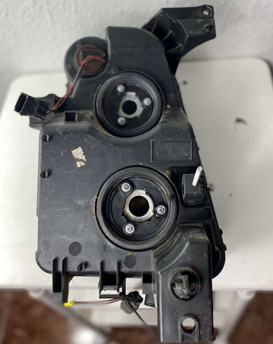 Maxzone Vehicle Lighting Corp auto part