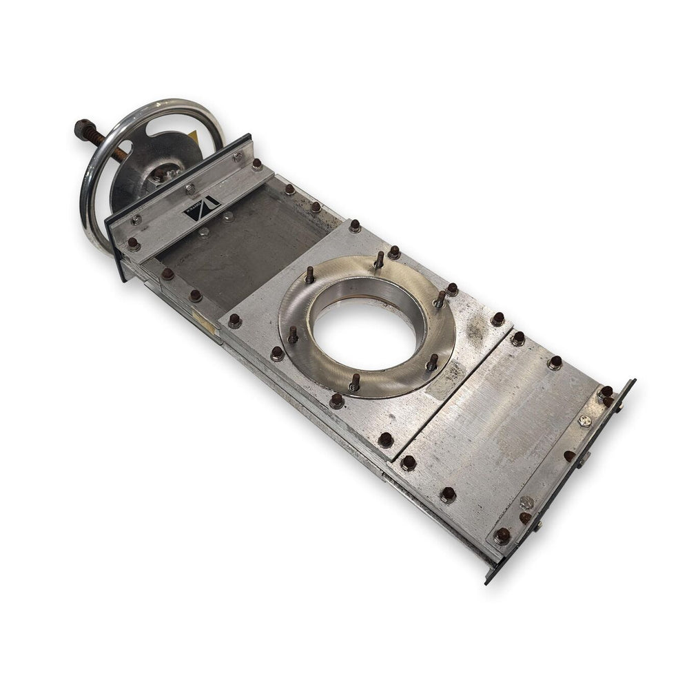 Gates 23/32in x 23/32in x 19 3/32in