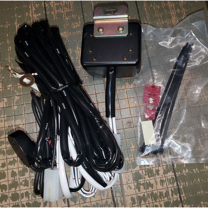 ~(1.2 lbs. 14X3X3)~ PIAA Wiring Harness Up To 130W Single Filament Lights (LR21) X 2