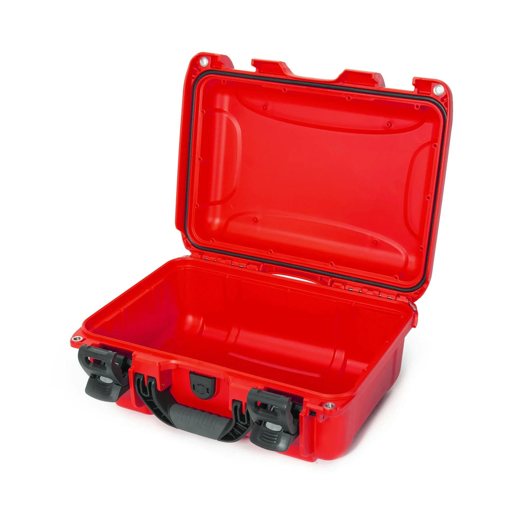 Nanuk red auto part
