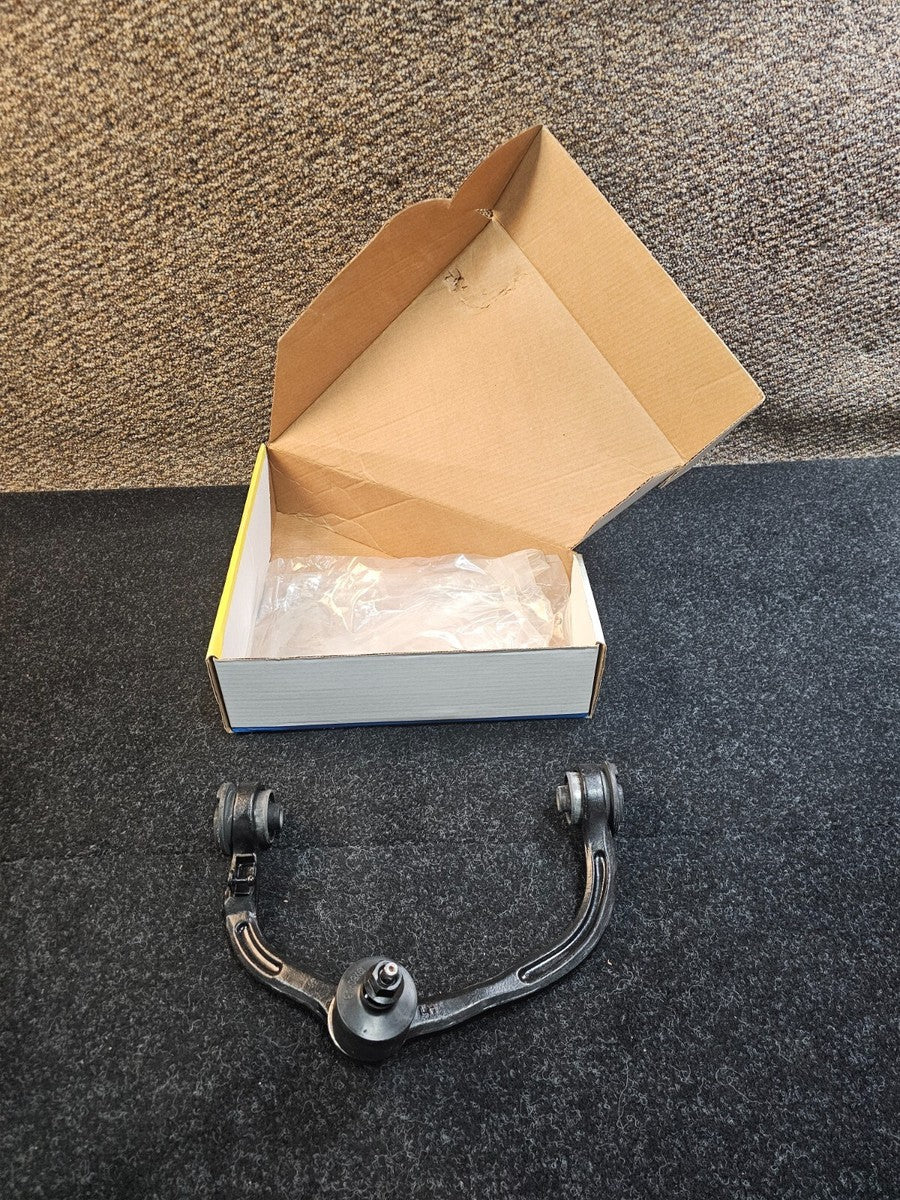 MOOG 05-06 Ford Expedition Front Left Upper Control Arm