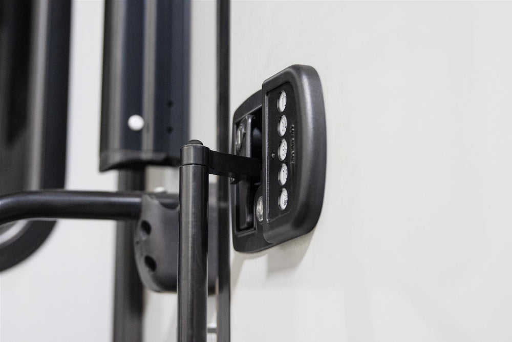 ENTRY DOOR LATCH EXTENDER