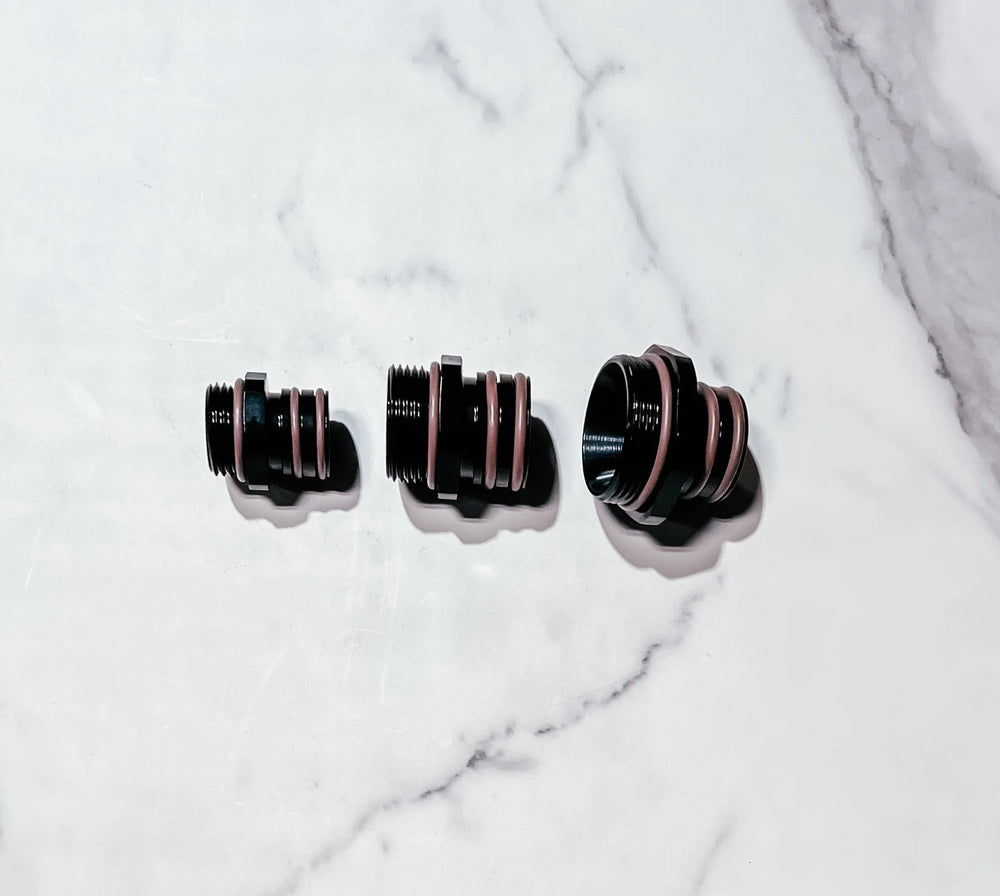 16an Male Clamshell to 16 O-Ring Boss Straight