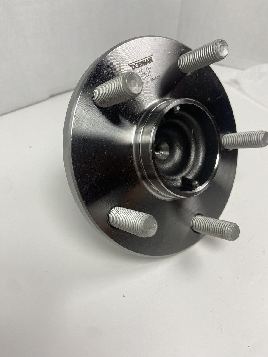 WHEEL HUB