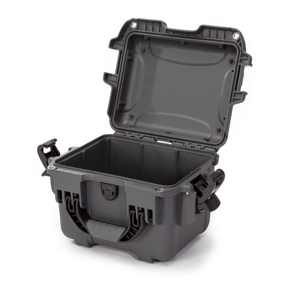 Nanuk auto part