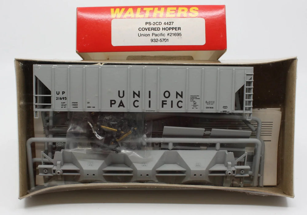 0305 NAVIGATOR BILLET GRILLE OVERLAY/BOLT ON (20