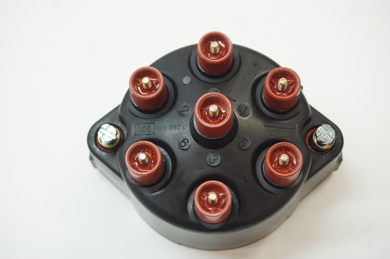 DISTRIBUTOR CAP