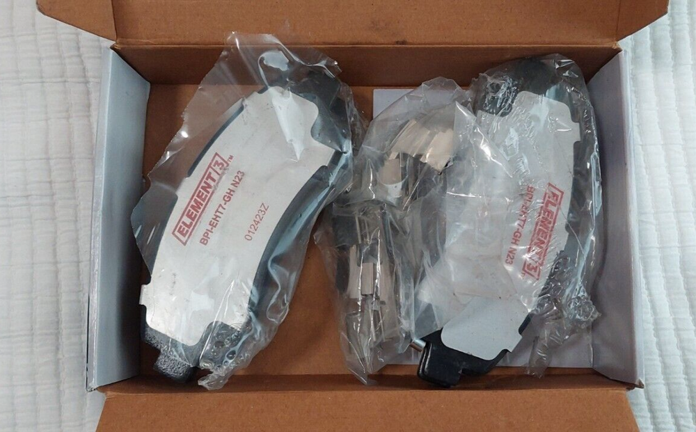 R auto part