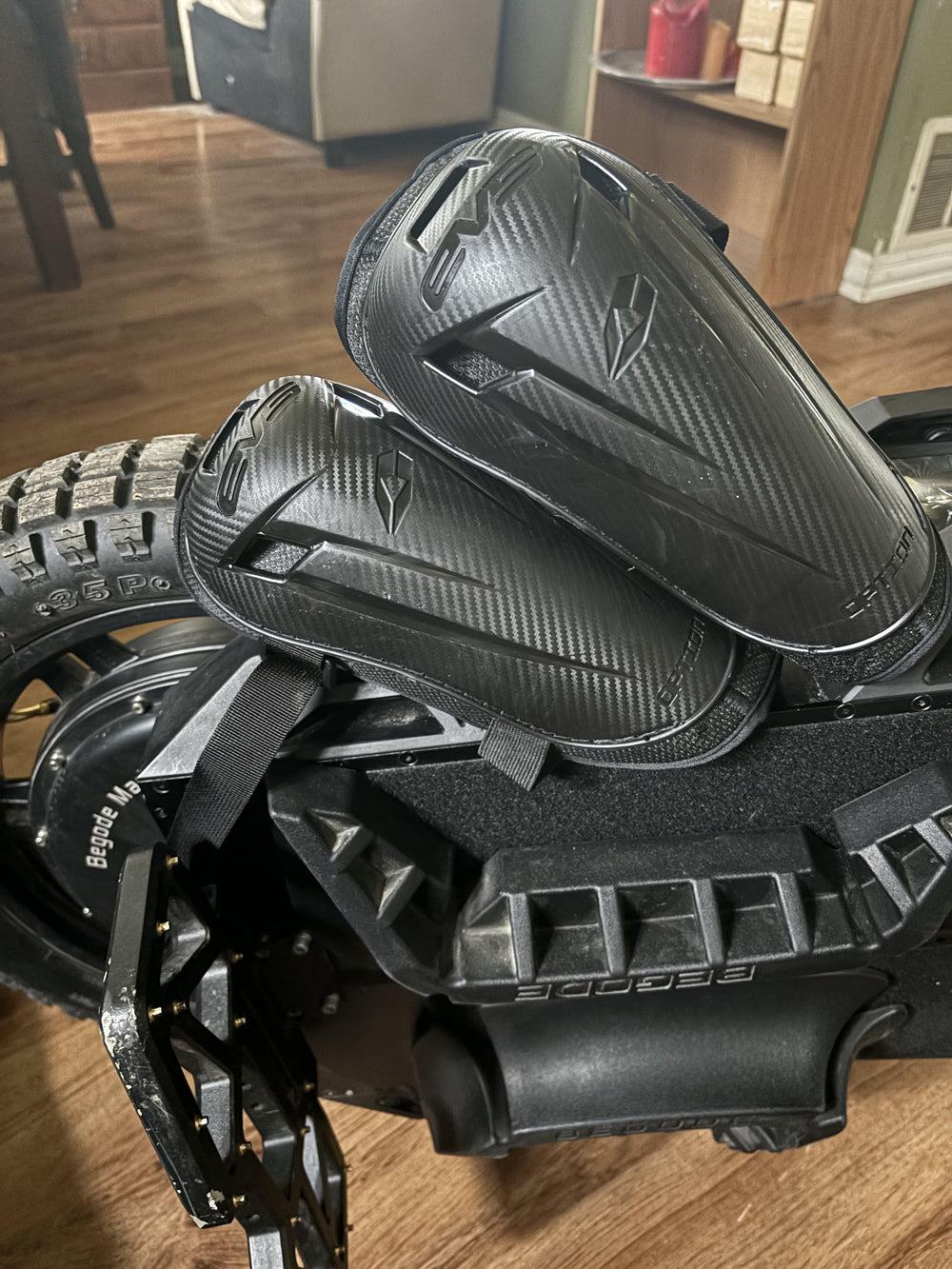 EVS SB03 Shoulder Brace Black - 2XL