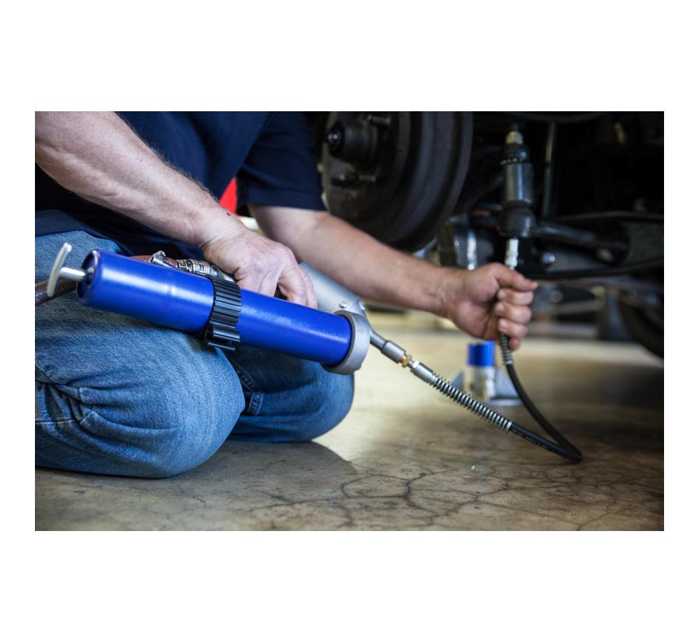 PROFESSIONAL LEVER GREASE GUN