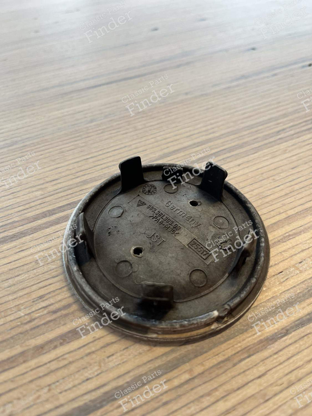 Polyform auto part
