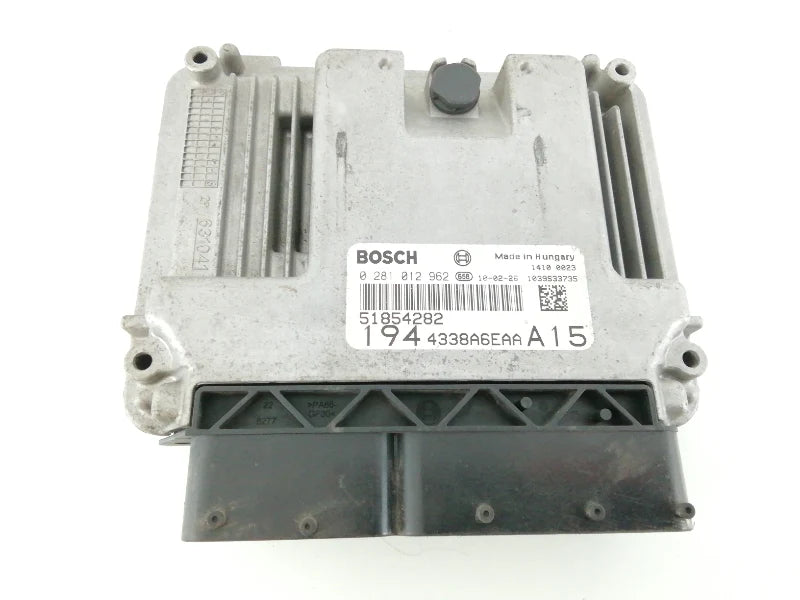 FITTING FUEL INJ.(GM/CHRYSLER)
