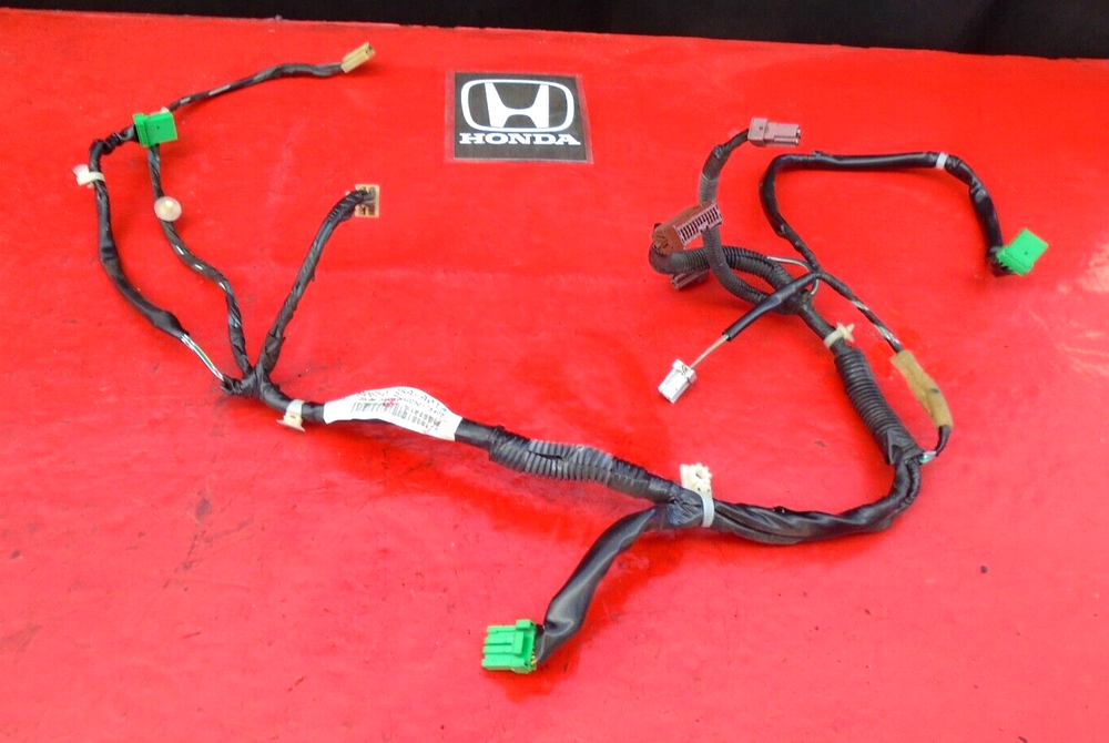 WHALE auto part