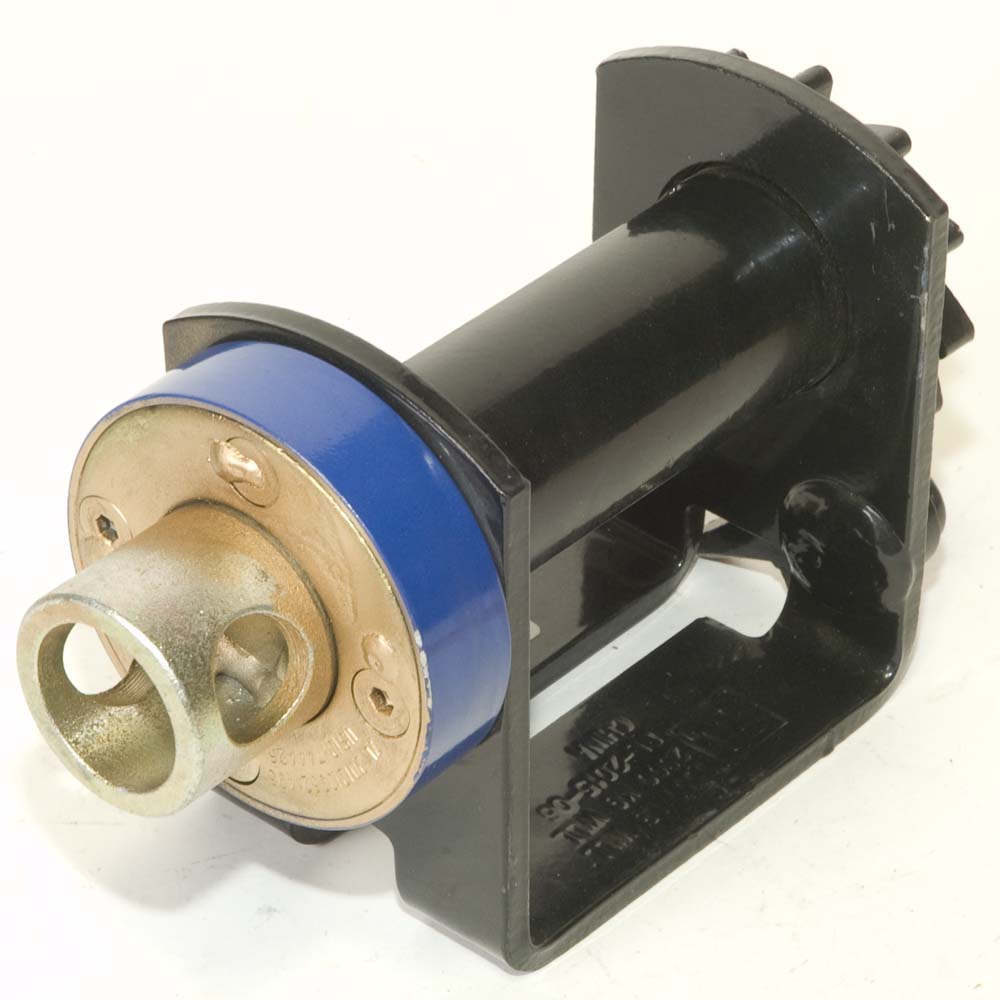 4 IN X 9 IN X 18 IN CENTER BODY INLET/OFFSET OUTLET 2.50 IN