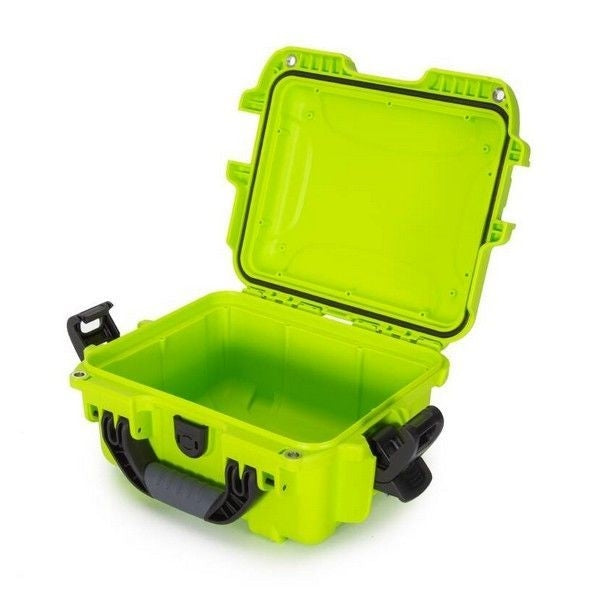 Nanuk auto part