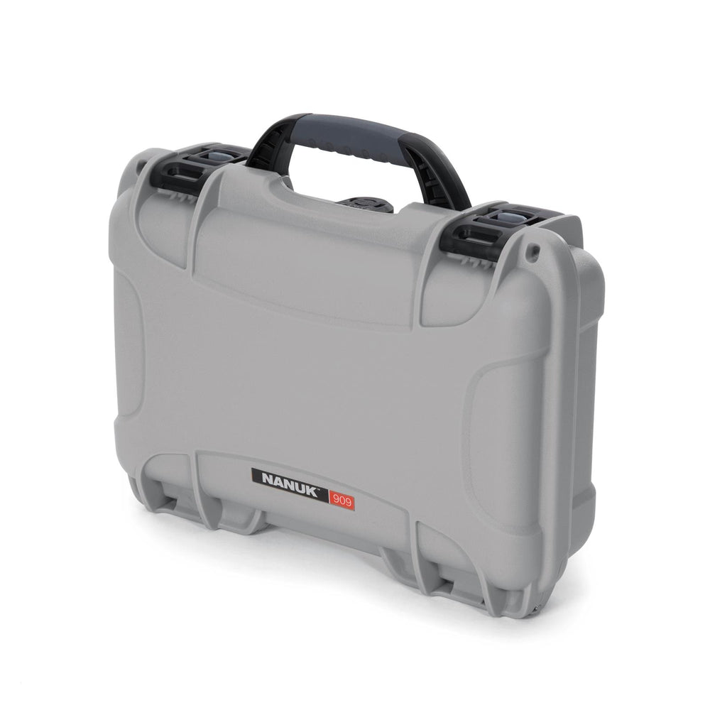 Nanuk silver auto part