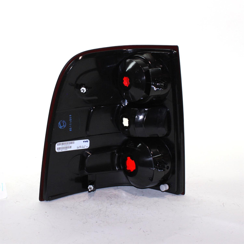 RH TAILLAMP LENS/HOUSING FORD EXPLORER 20062010