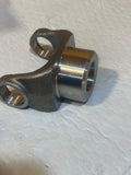 1310 END YOKE,1-1/8INRD,1/4IN KWY