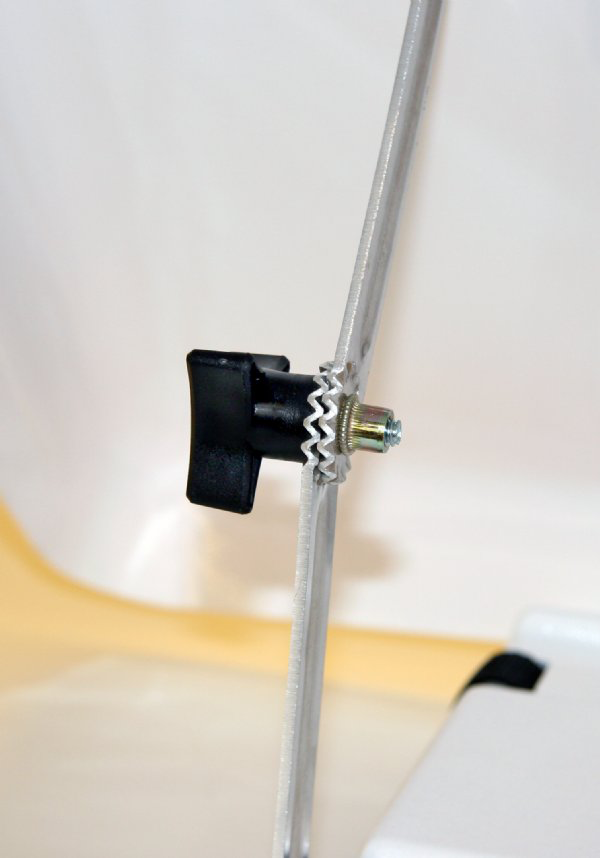 LOCKING LINK SUPPORT ARMS