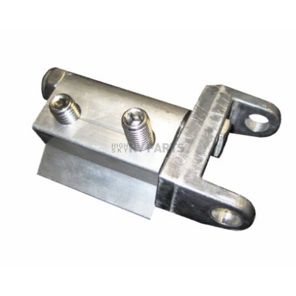 CONNECTOR RH LEADRAIL MIR