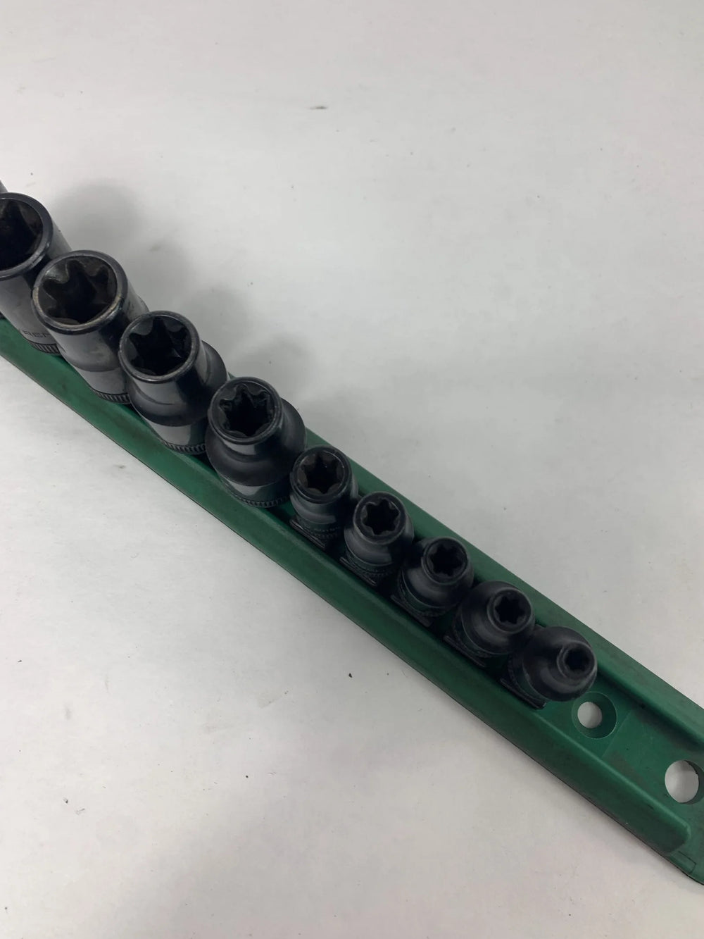 GEARWRENCH auto part