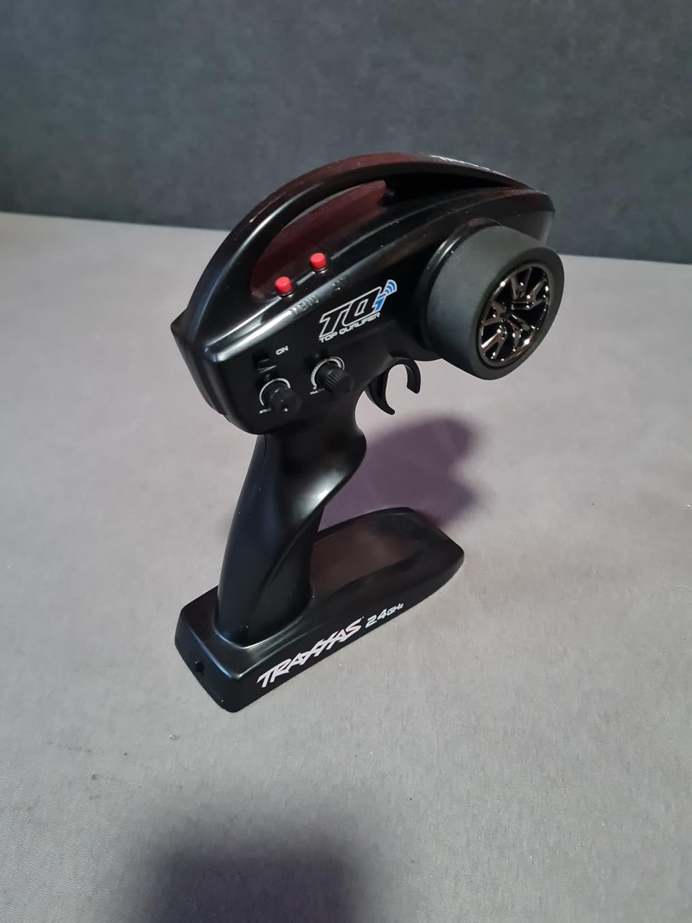 TRAXXAS blue auto part