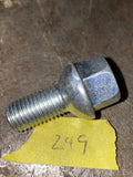 WHEEL BOLT, M121.5