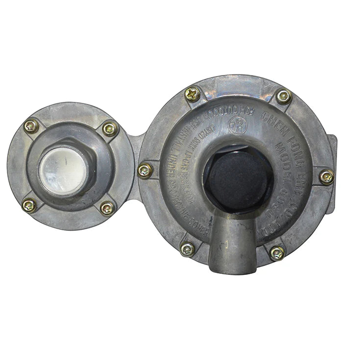 MR. HEATER PROPANE TWO STAGE HORIZONTAL REGULATOR