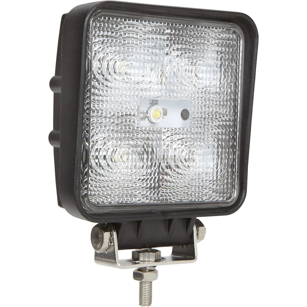 ~(2 lbs. 6X5X2)~ 4 Inch Work Light 15 Watt Spot Fracture Series Quake LED