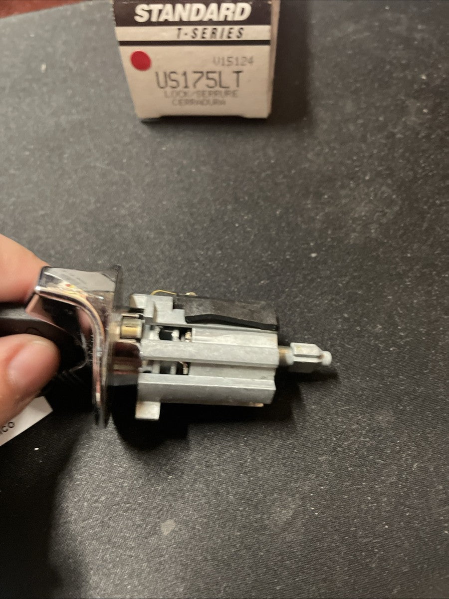 STANDARD IGN auto part