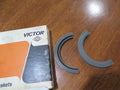 MAHLE Original Cadillac Commercial Chassis 62-59 Rear Main Seal Set