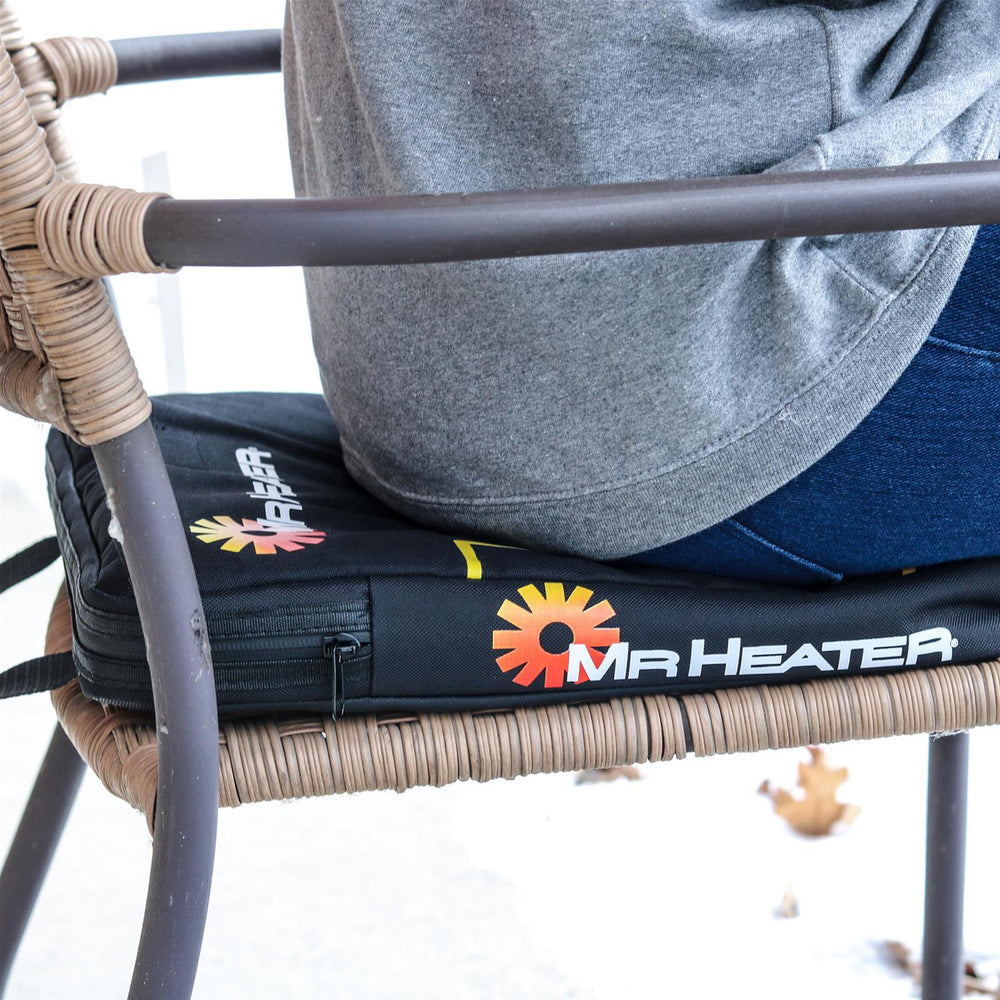 PORTABLE SEAT CUSHION WITH SEAT WAR