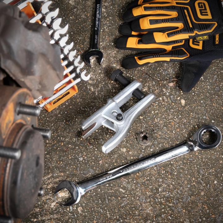 GEARWRENCH auto part