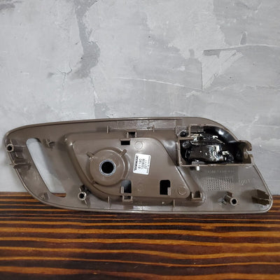 INTERIOR DOOR HANDLE