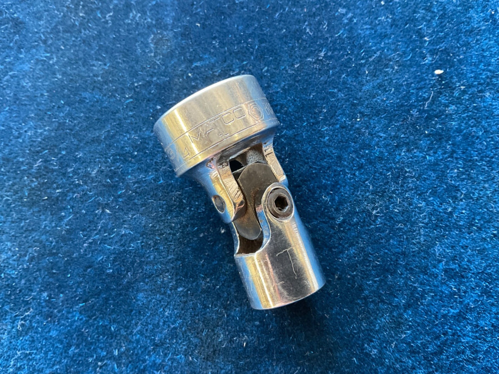 BUSHING