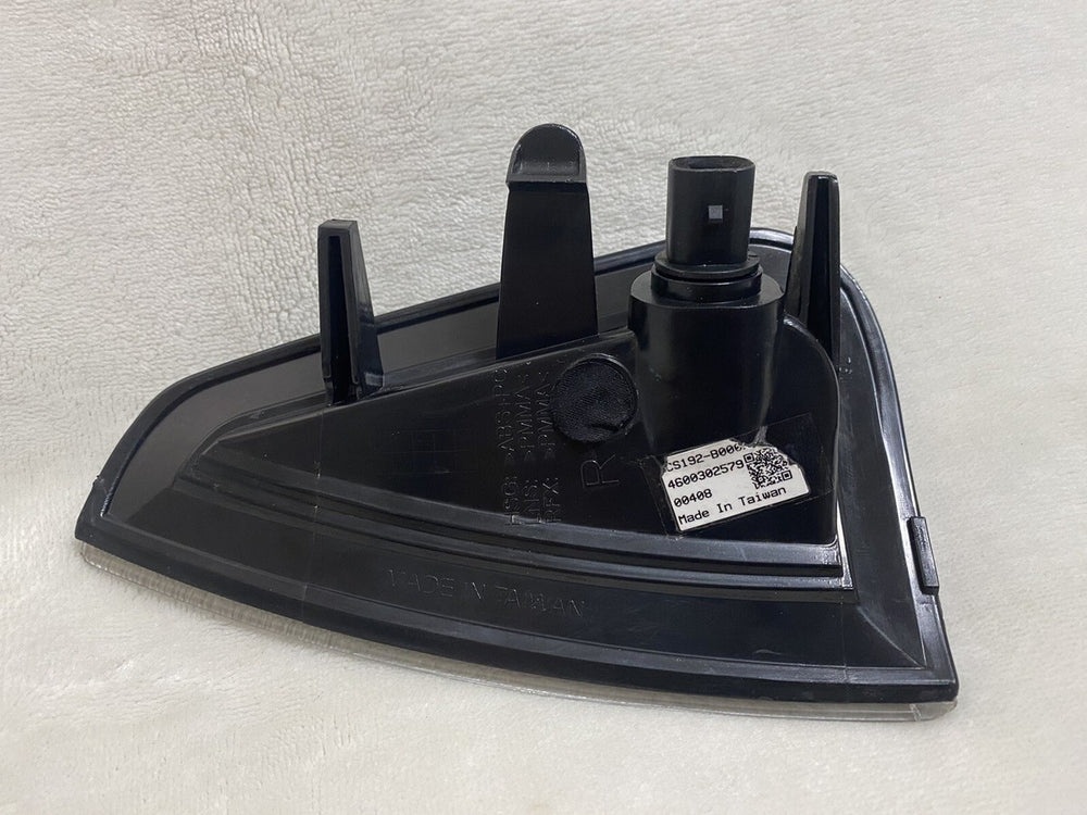 RH FRONT MARKER LAMP ASSY; FROM 6705; CHARGER 0510