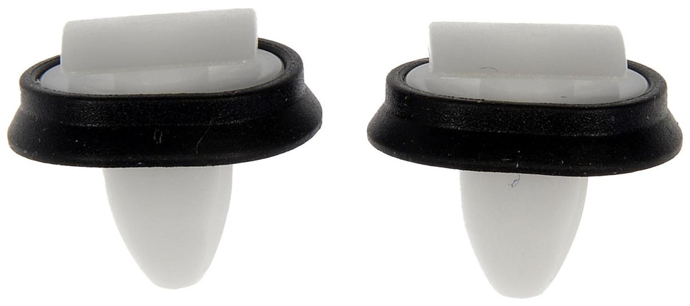 DOOR TRIM PANEL RETAINER WITH SEALE