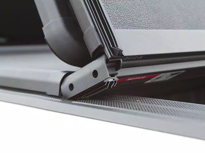 TAIL HINGE