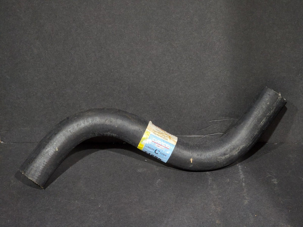 CURVED RADIATOR HOSE