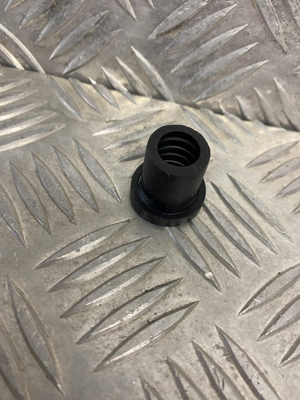 CUMMINS/ONAN SEALOIL FILL TUBE