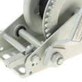 T-H MARINE winch detail